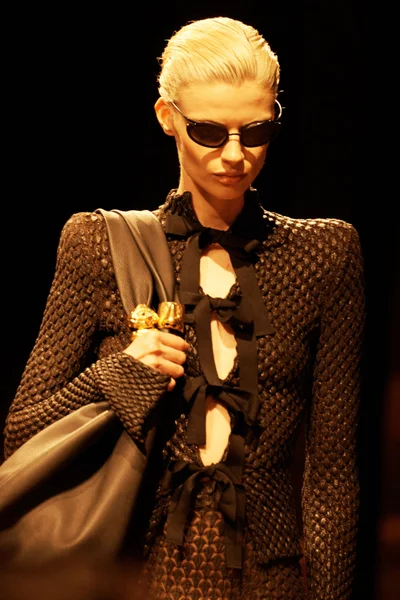 Look 17